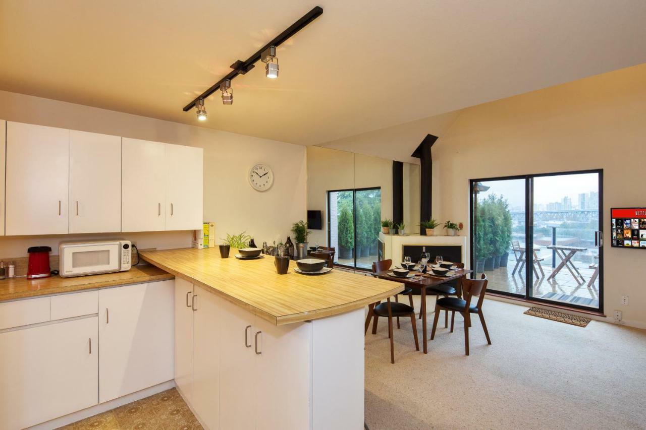 Ferienwohnung Billion Dollar Views In A Beautiful Fairview Slopes Heritage House Vancouver Exterior foto